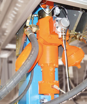 Cilindro di prova Hänchen Foto cilindro di prova con accumulatore a sacca e a membrana